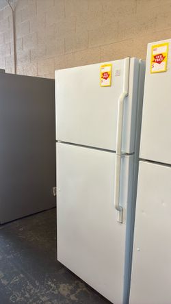 Nice like new Maitag refrigerator