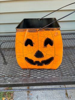 8x6 metal pumpkin holder new cond