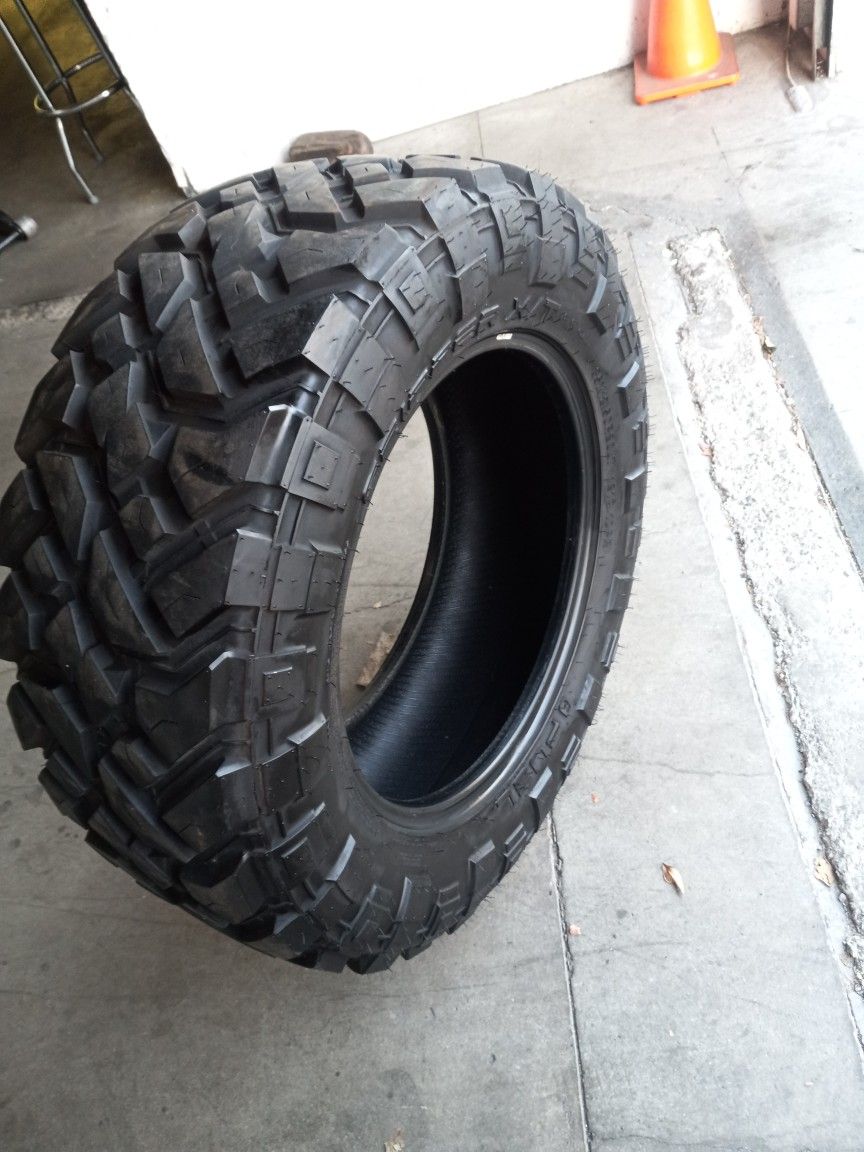 35x12.50x20 LT Fuel Off-Road Tire Like new $175 Carry Out