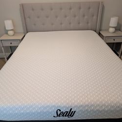 Queen Size Bedroom Set 