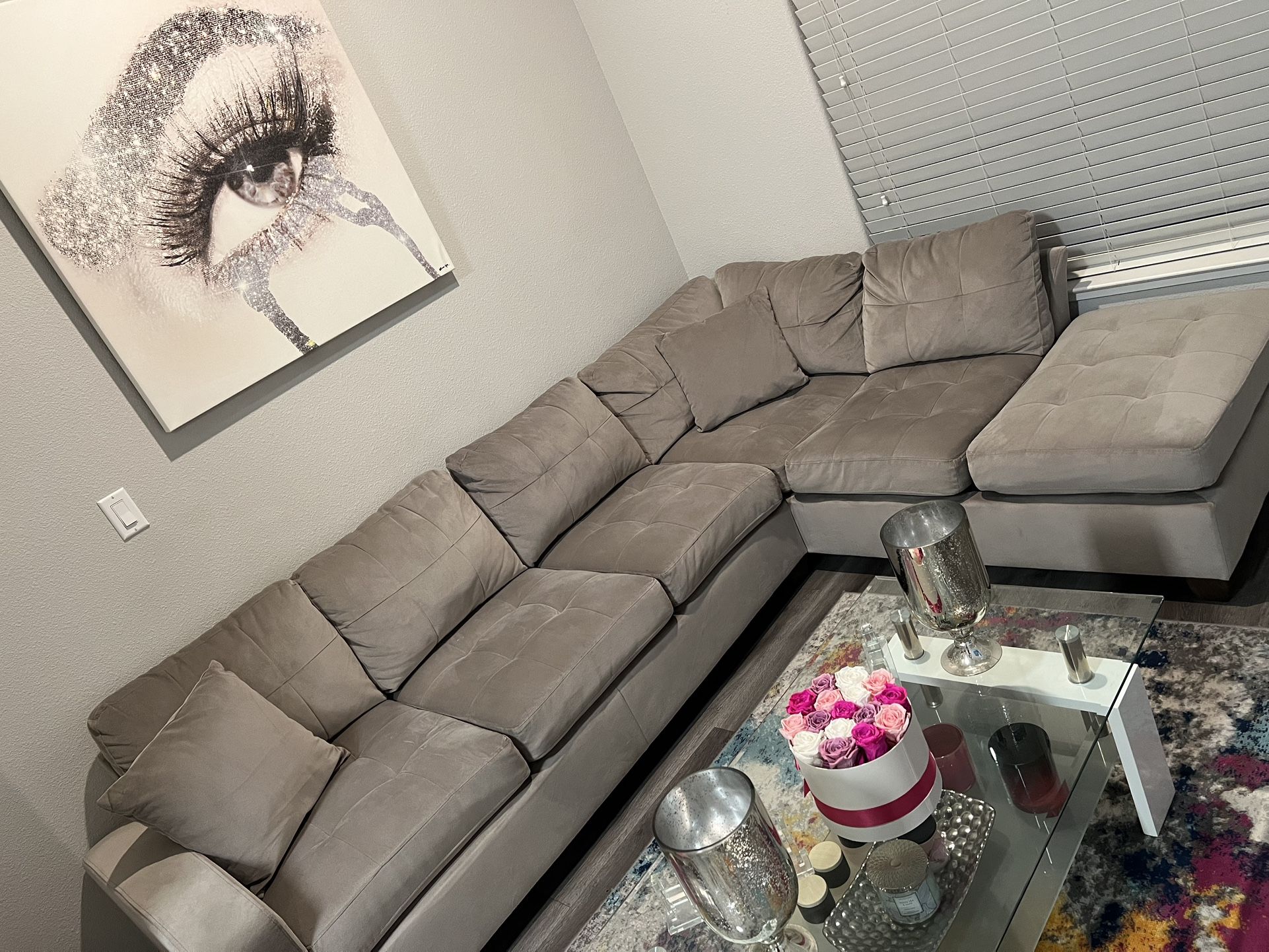 Gray 2-piece Sectional