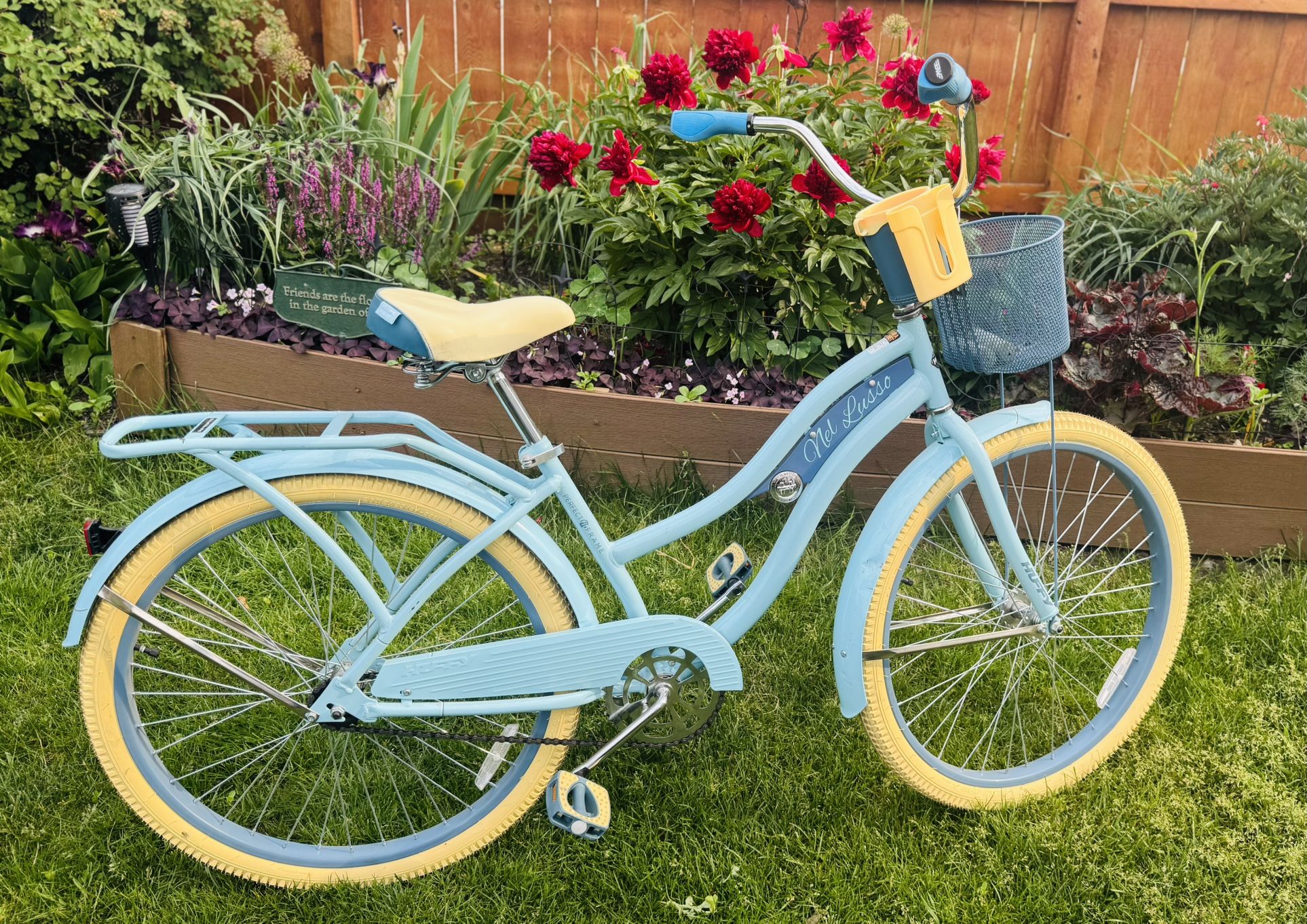Huffy 26" Nel Lusso Cruiser Bike, Fits Riders 5'0"+, Light Blue, Adult, Women's