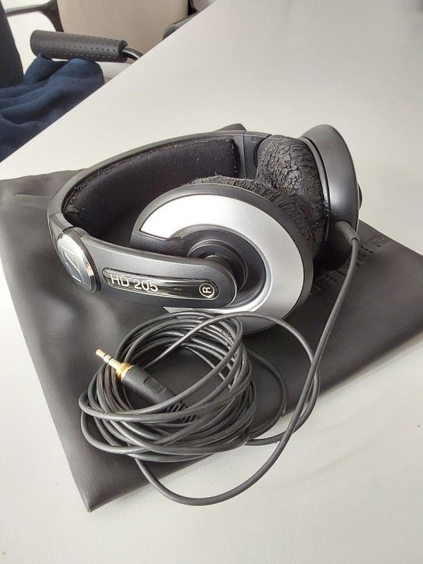 Studio Headphones SENNHEISER HD 205