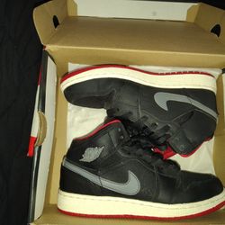 Air Jordan 1 Mid (GS)