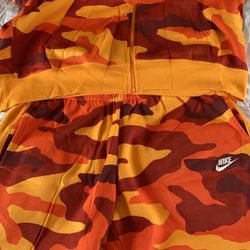 100% authentic Nike tech suit rare camouflage color brand new