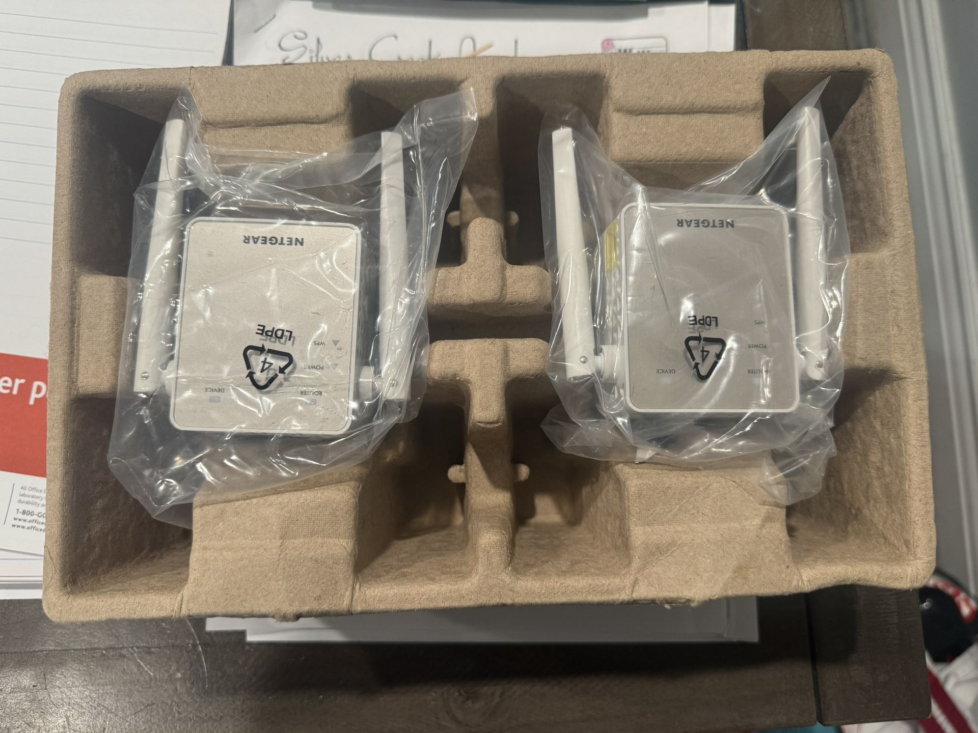 Netgear WiFi extender Ex-6920 like New