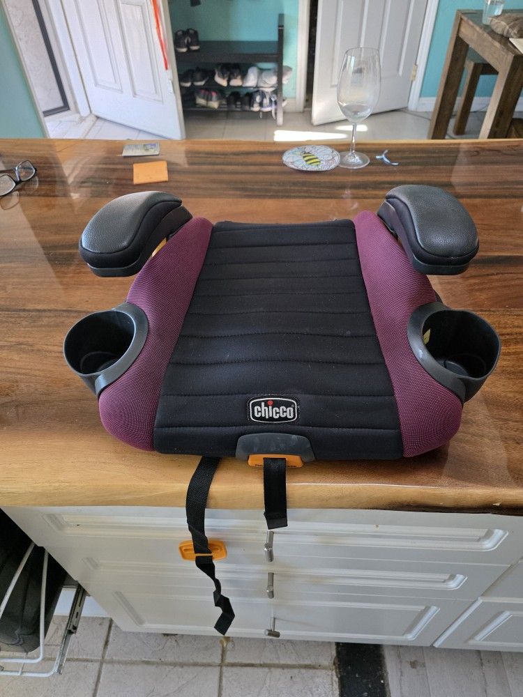 Chicco Boostet Seat.