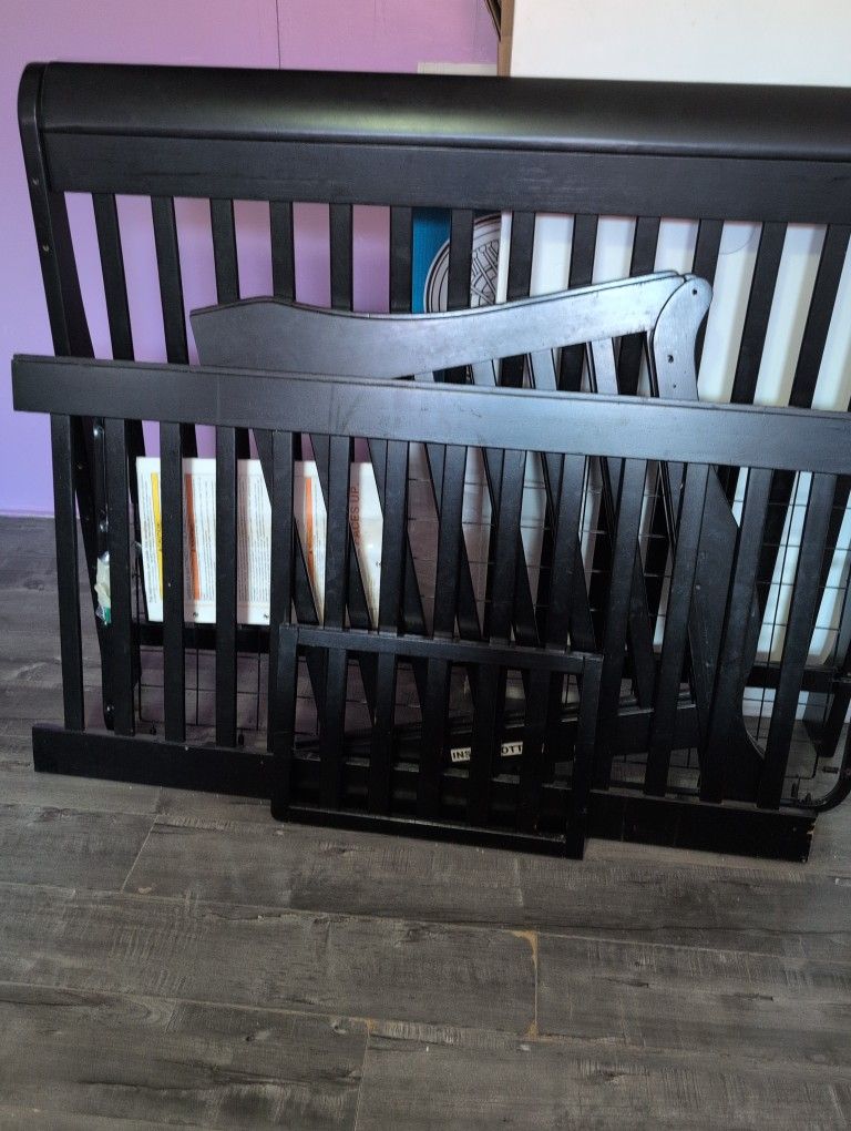 Use Baby Crib