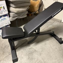 Adjustable Weight Bench