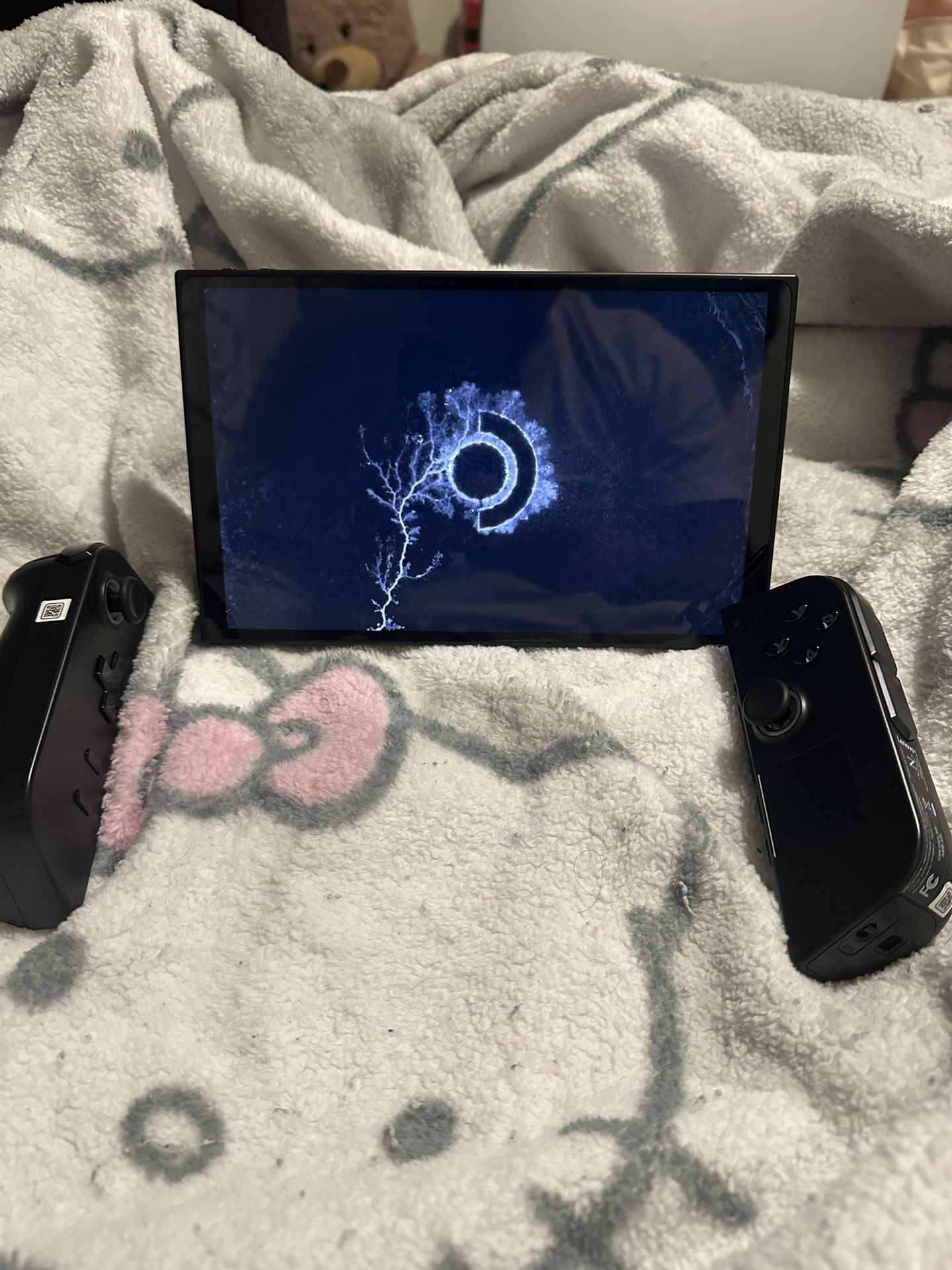 Lenovo Legion Go Z1 Extreme 1TB - SteamOS $650 OBO