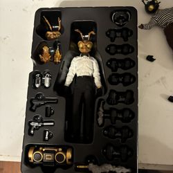 Mezco One 12 Agent Gomez Exclusive 