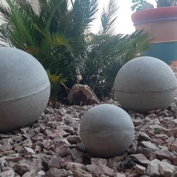 Statuary  Lawn Decorations  Balls Spheres Orbs Stone