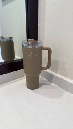 Stanley Cup Beige
