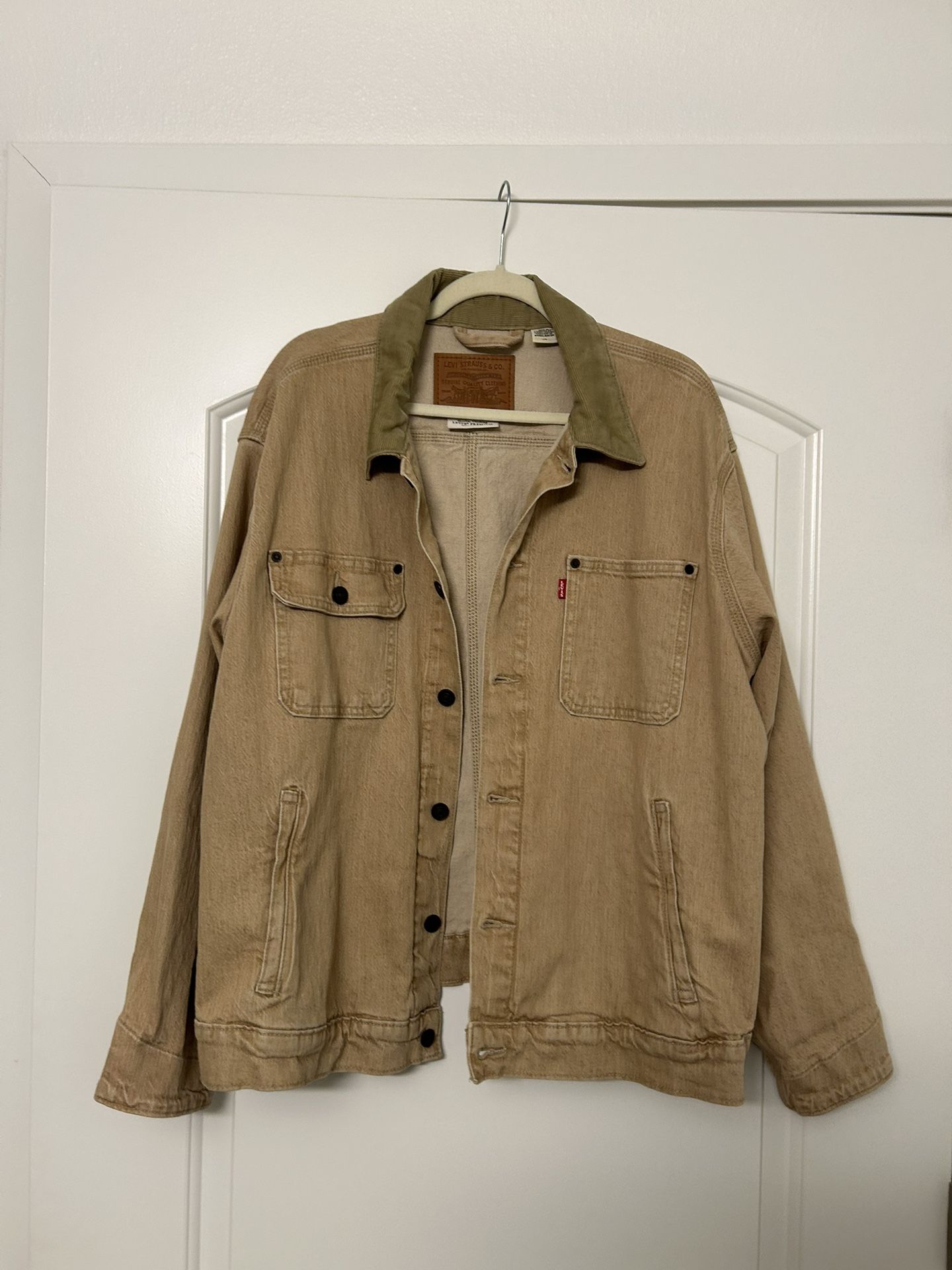 Levi’s Tan Denim Jacket - Sz L