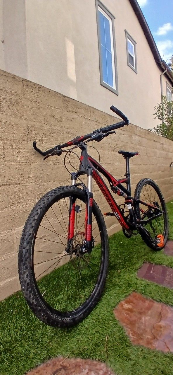 Specialized Full Suspention Mountain Bike