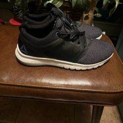 Women Shoes 👟 Reebok Size 9