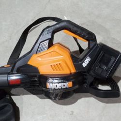 WORX - 3-in-1 Electric Cordless Leaf Blower Vacuum and Mulcher (Missing Battery) (Retail $279)
