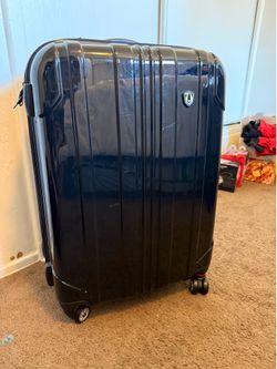 TC8000 SEDONA  29-Inch Check-In: 29"H x 21"W x 11.5"D (10.9