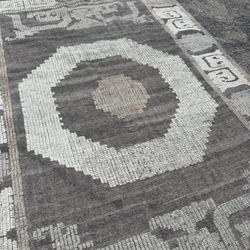 SAFAVIEH Kenya Ivonette Geometric Area Rug, Ivory/Brown, 6' x 9'