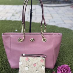 Coach Turnlock Chain Tote (Like New) with Wristlet (New)/Set Coach