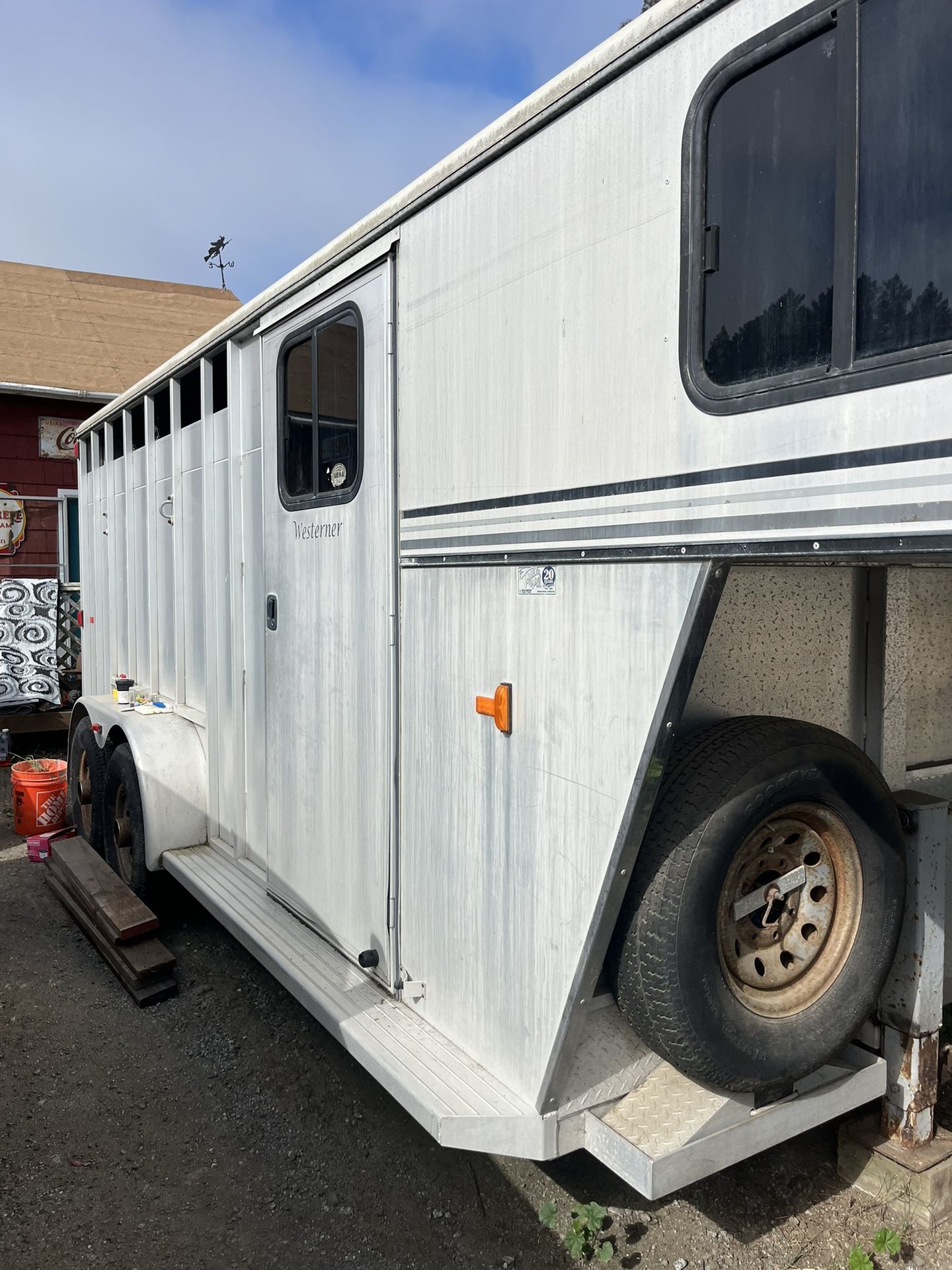 Horse Trailer