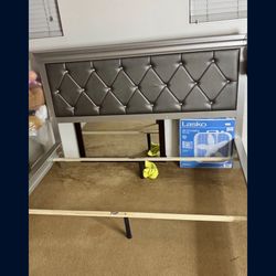 KING SIZE BED FRAME DRESSER AND MIRROR 