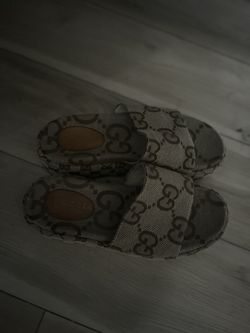 Gucci Slides, Hermes, Ugg, Converse