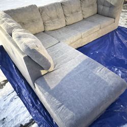LARGE XL GREY MODERN DAY SECTIONAL 