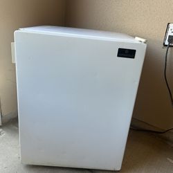 Small Fridge works Really Good