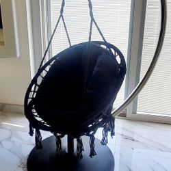 Great Looking Hanging Chair - New Chair - Palm Springs 