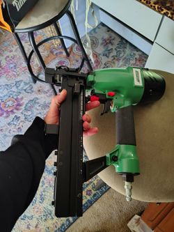 Speedaire Pneumatic Finish Nailer