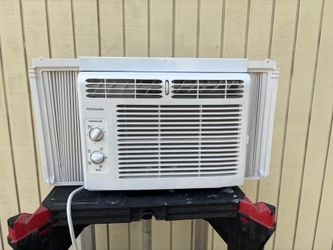 Frigidaire Window AC Unit