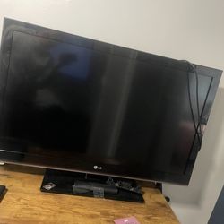 42” Flatscreen  LG tv 
