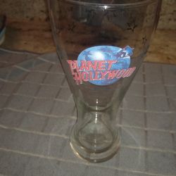 1 Large Planet Hollywood Drinking Glass + Free Gift