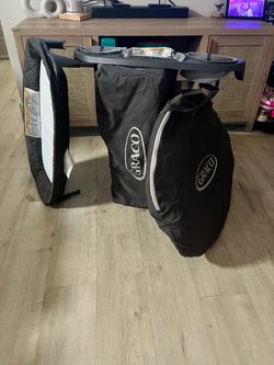 Graco pack n play with travel bassinet