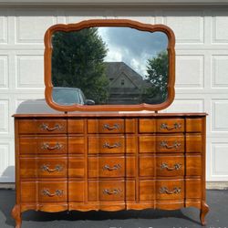 Dresser / Free Delivery