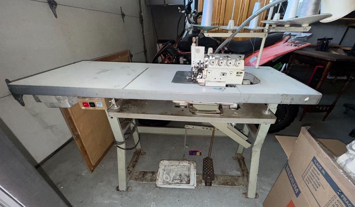 Sewing Machine Overlock 