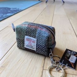 Harris Tweed Fara Keychain Pouch Scotland Handwoven 100% Pure Wool. Highland Cow Accent. 4x2. 5"