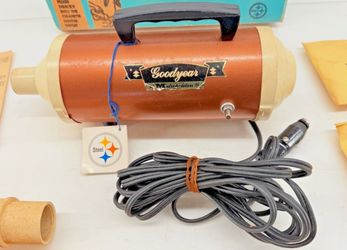 Vintage 1960's Goodyear Metropolitan auto hand vacuum