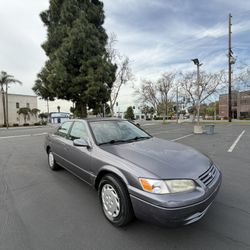 1999 Toyota Camry Le 4 Cyl