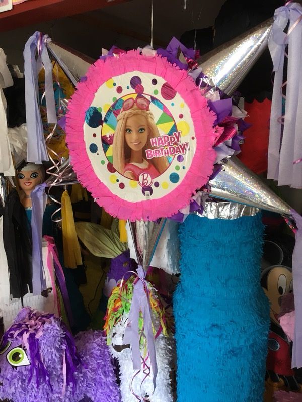 Barbie piñatas