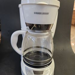 Black & Decker 12 Cup White Programmable Coffe Maker