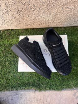 Alexander McQueen full black diamond