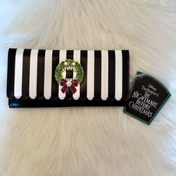 Loungefly Nightmare Before Christmas NBC Wreath Zip Wallet Clutch NWT