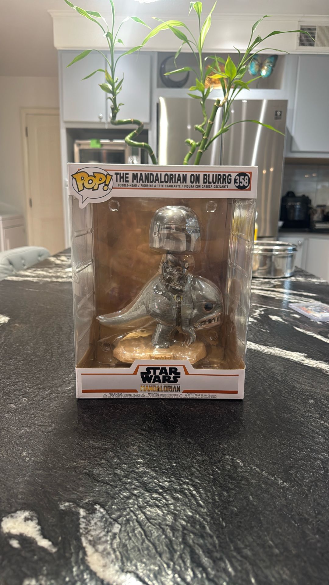 The Mandalorian on Blurrg – Funko Pop #358 (Star Wars)