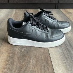 Nike Air Force One Black-And-White M9 / W10.5