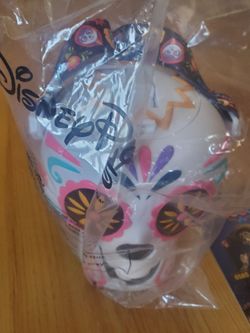 Disney Coco Light Up Sipper+Pass