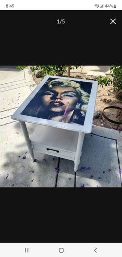White Side Table with Marilyn Monroe Art Top