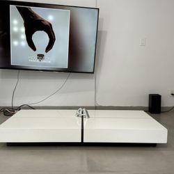 Custom Modern Wooden Coffee Table – Gloss White Minimalist Design