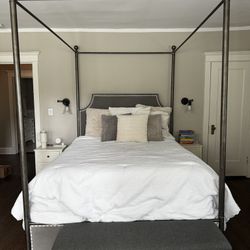 Canopy Bed Frame Queen 